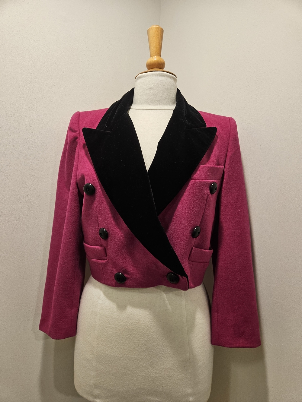Escada Vintage Cropped Double-Breasted Velvet Lapel Jacket - Magenta & Black